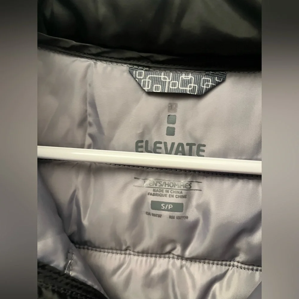 Elevate Men's Mercer POPEYES Logo Insulated Black Puffer Zippered Vest Small